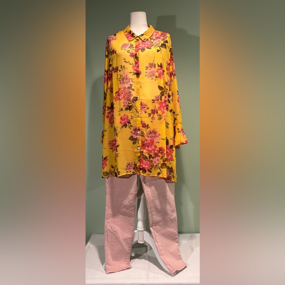 Floral Yellow Blouse with Pink and Brown Accents - Picture 3 of 9
